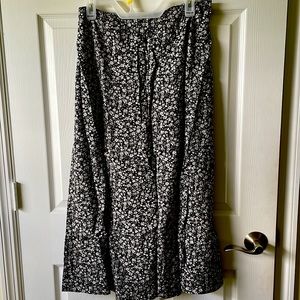 Womens Maxi Skirt with front slit brand new never worn